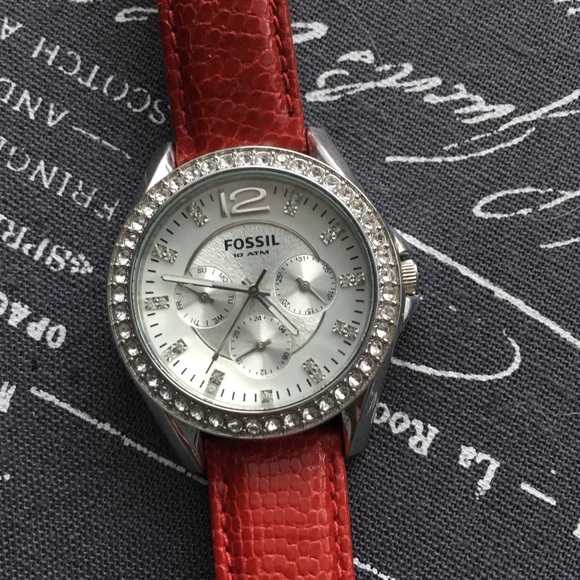 FOSSIL rhinestone watch w/ 9 interchangeable bands - Picture 3 of 8